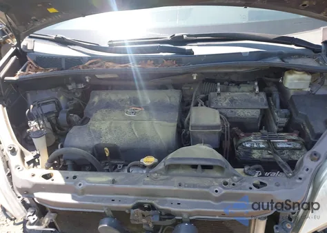 2015 Toyota Sienna Xle Premium 8 Passenger z USA, uszkodzony, nr VIN 5TDYK3DC2FS659691